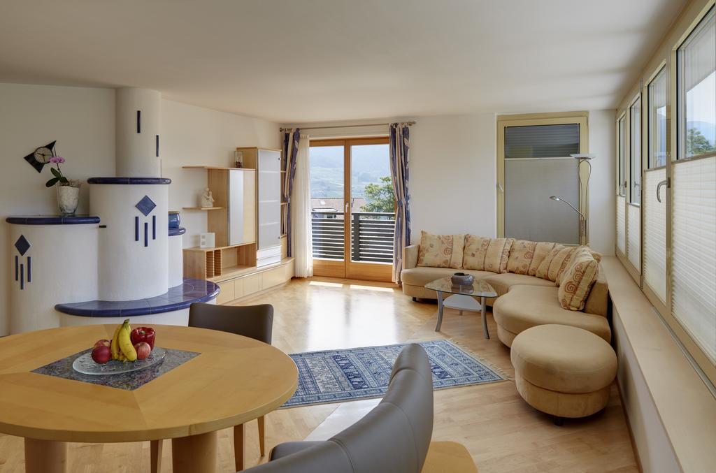 Residence Ladurn Tirolo Rum bild